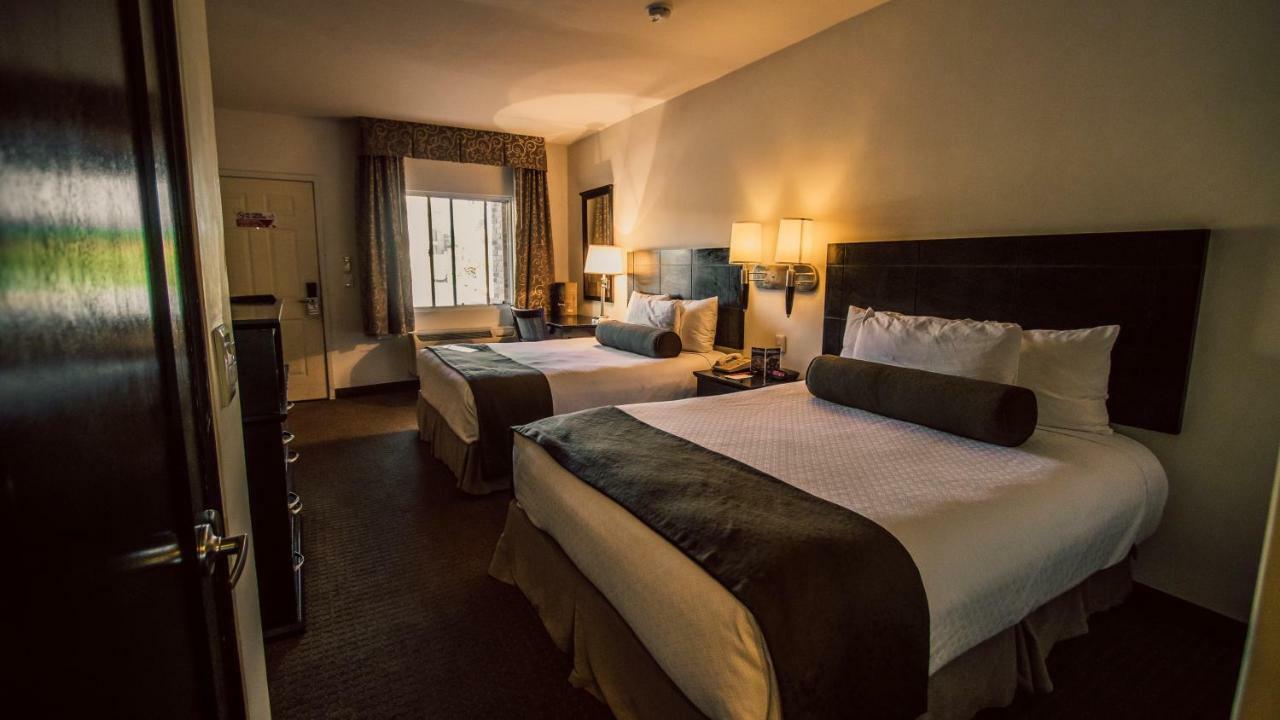 Barrokas Hotel & Suites П'єдрас-Неграс Екстер'єр фото